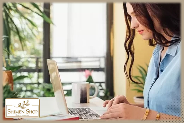 آیا داخل خانه هم باید از ضدآفتاب استفاده کرد؟