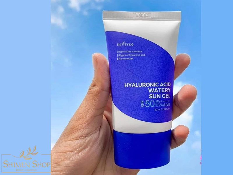 ژل ضد آفتاب هیالورونیک اسید مناسب انواع پوست ایزنتری 50 میل
